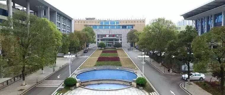 北大青鳥長沙碼農校區好嗎?