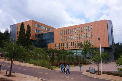 昆明工業(yè)職業(yè)技術(shù)學(xué)院有哪些王牌專(zhuān)業(yè)?地址在哪學(xué)費(fèi)多少?宿舍圖